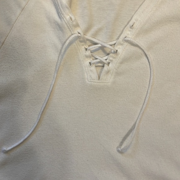 Aeropostale small slim fit white top cap sleeve lace up front 100% cotton size s - Picture 4 of 12